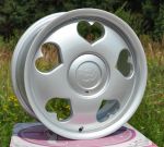 Диск Tansy wheels артикул TW-L09 модель Love R16х7.0 ЕТ40 PCD 5-108/114,3 HUB 73,1 цвет диска MS цвет крышки MS